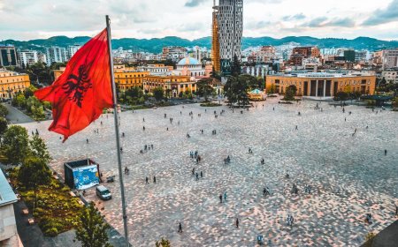 Tirana ne syte e mi! Çfarë duhet të vizitoni patjeter në Tiranë?