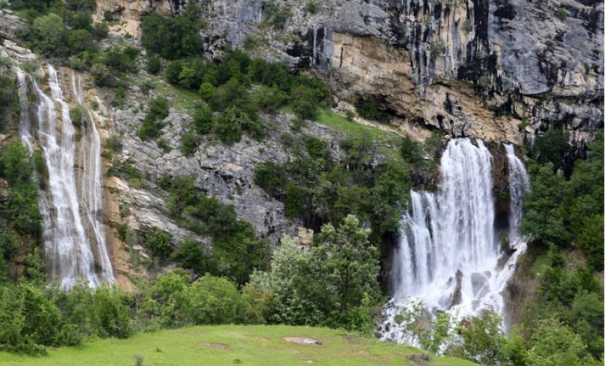 Ujëvara e Sotirës, pamje mbresëlënëse vetem 20km larg qytetit te Gramshit.