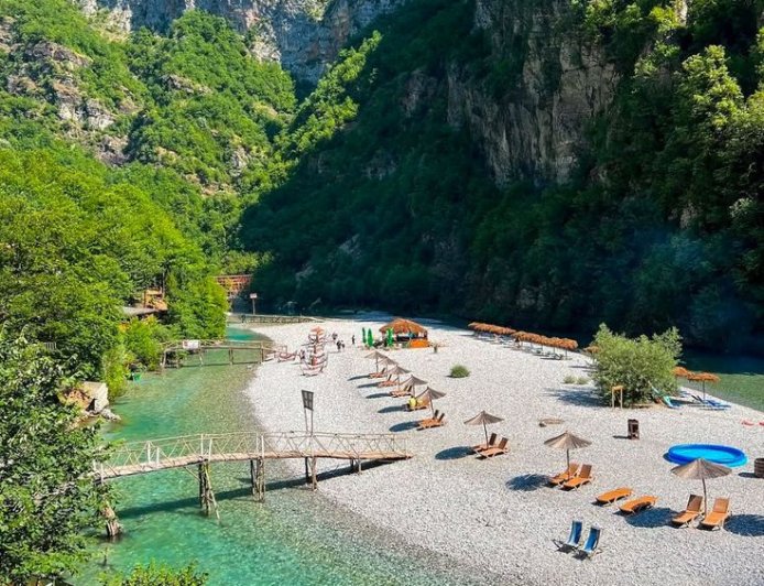 Askund si n’Shkodër. Një udhëtim mes natyrës, historisë dhe shpirtit!  - TravelBIZ